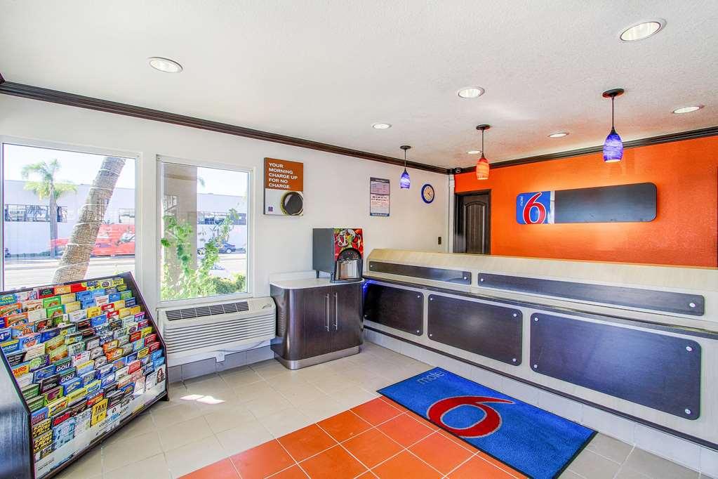 Motel 6 San Diego, Ca Airport Harbor Interieur foto