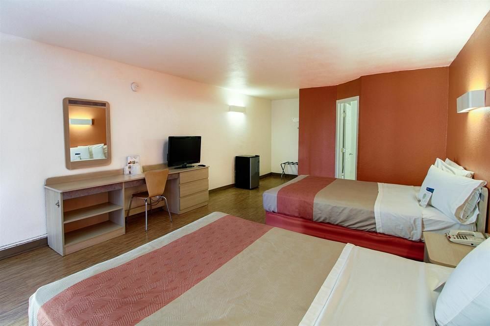 Motel 6 San Diego, Ca Airport Harbor Buitenkant foto