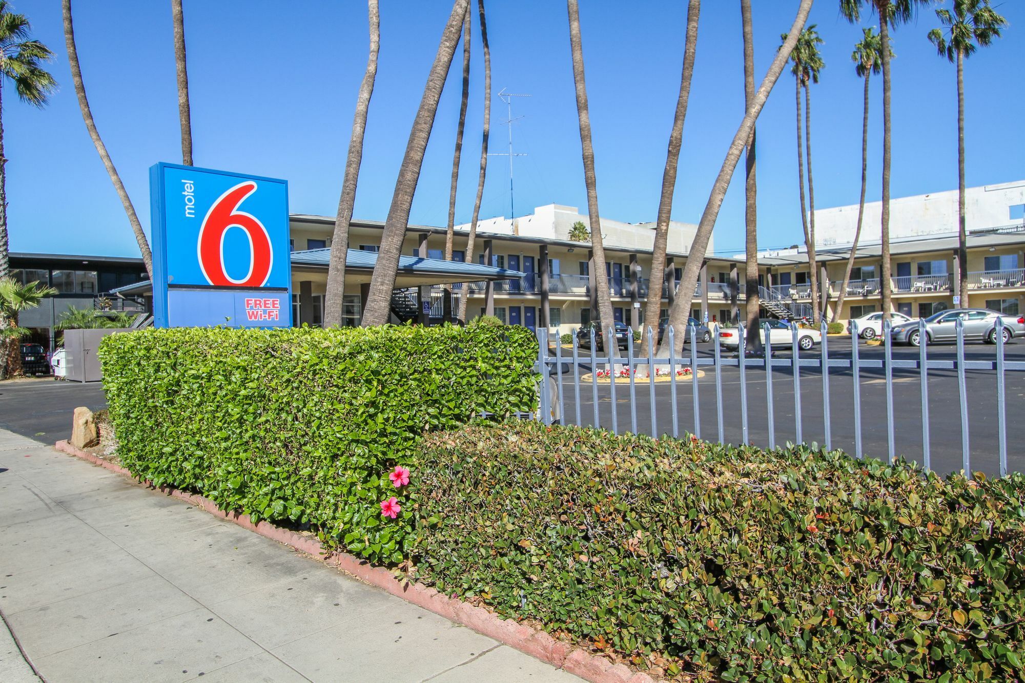 Motel 6 San Diego, Ca Airport Harbor Buitenkant foto